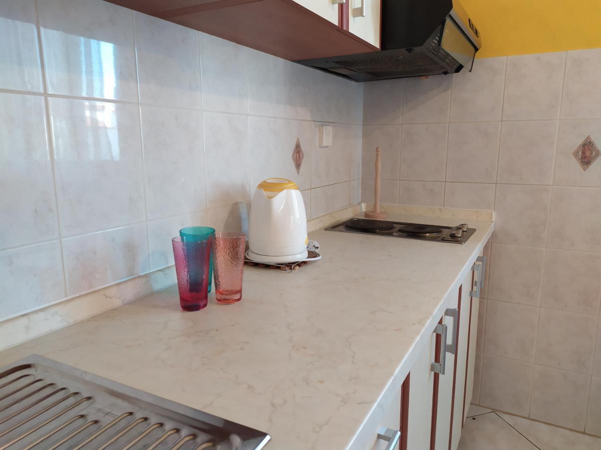 Cozy Apartments Danica Novalja With Terrace - First Floor エクステリア 写真
